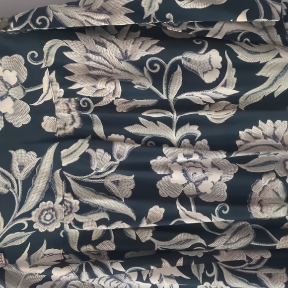 Max Mara silk wrap skirt - Picture 3 of 5